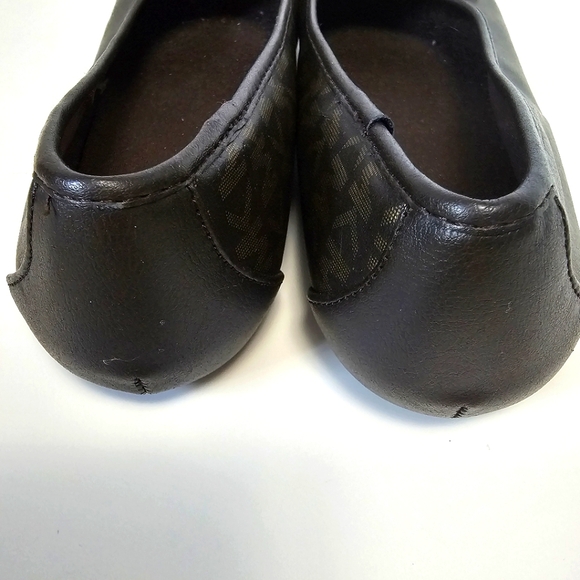 Host Pick 😀💕❗️• MICHAEL KORS • Flat Bow Monogram Ballet Flats SIZE 5 or 36 - Picture 5 of 10
